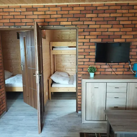 Letniskowe Meduza 펜션 야로수아비크