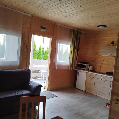 Nyaraló Letniskowe Meduza Jarosławiec